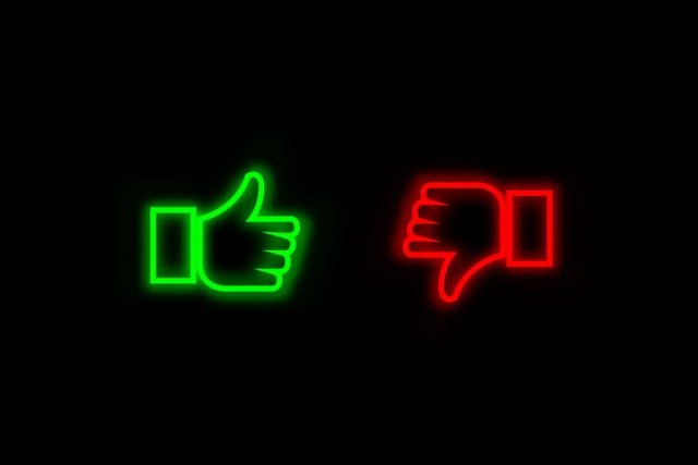 pros, and, cons, green thumb up, red thumb down,